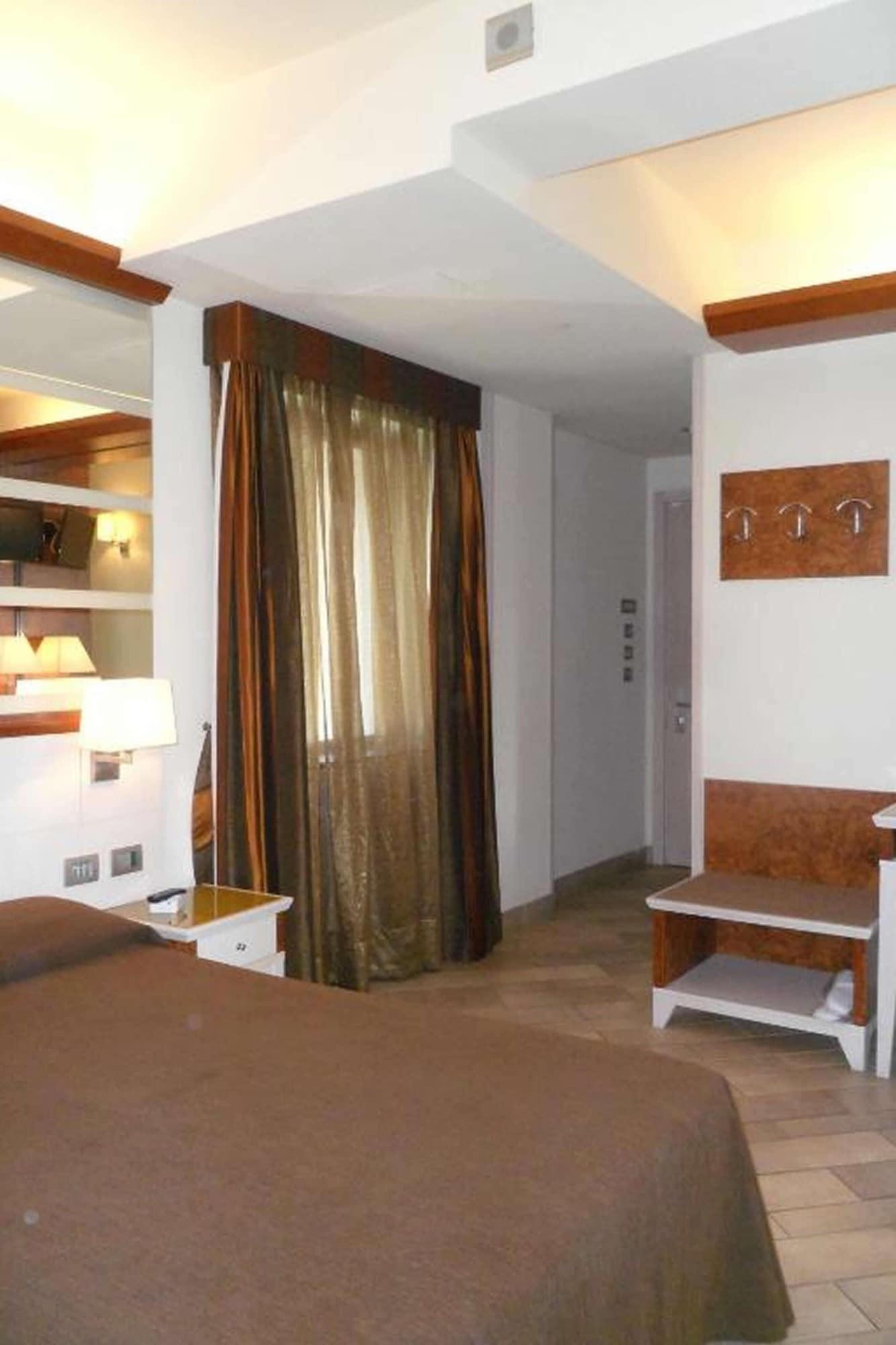 וירג'יו Hotel Eden מראה חיצוני תמונה
