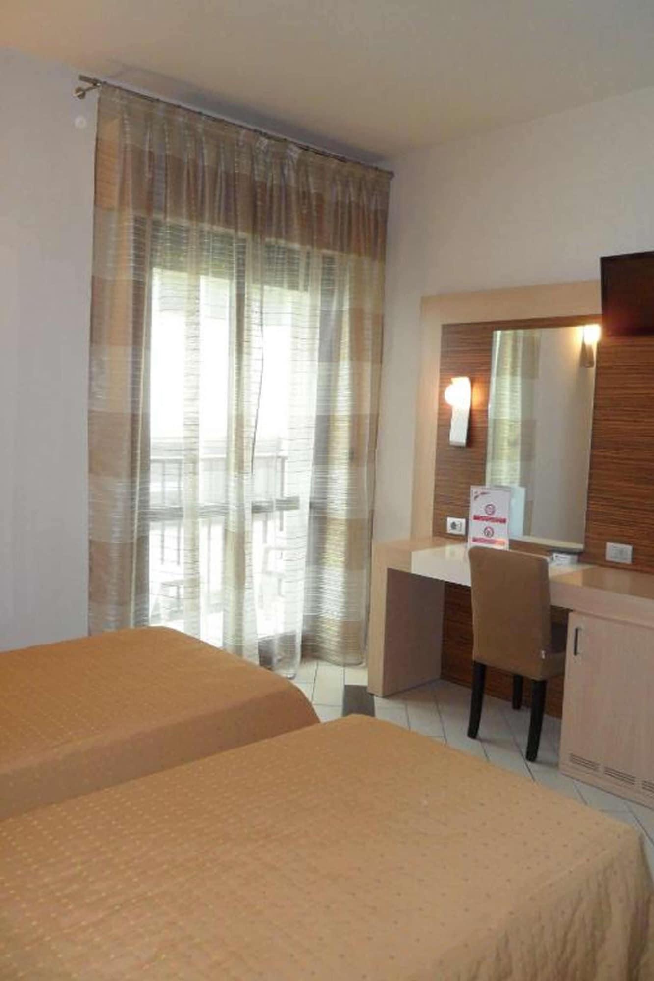וירג'יו Hotel Eden מראה חיצוני תמונה