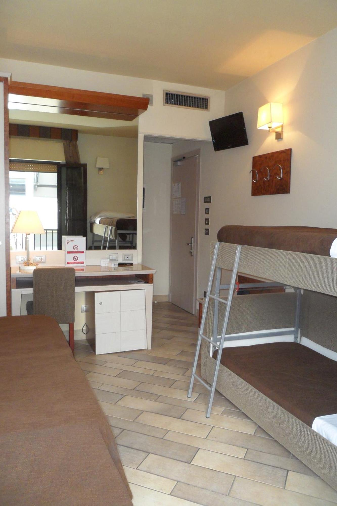וירג'יו Hotel Eden מראה חיצוני תמונה