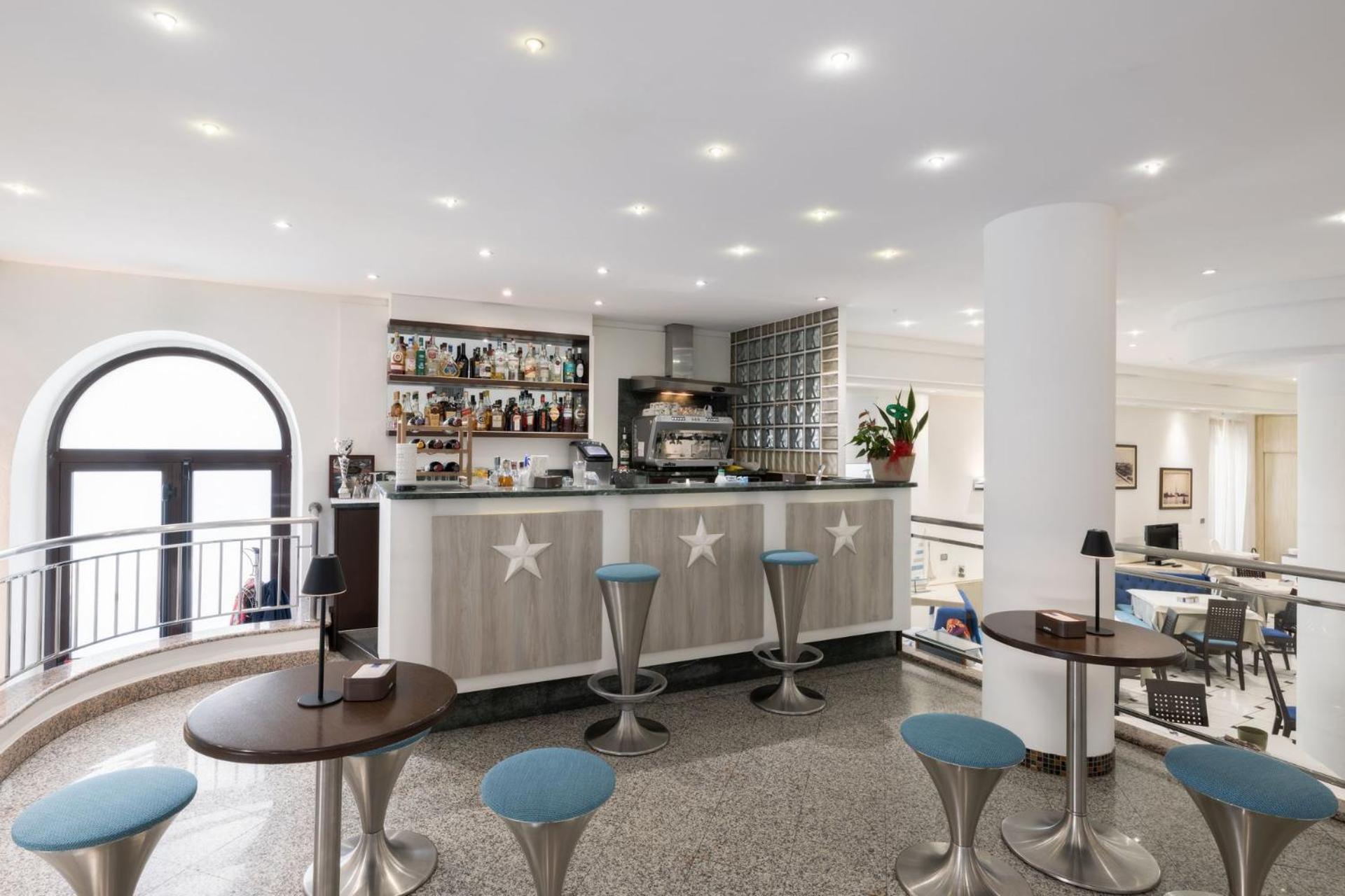וירג'יו Hotel Eden מראה חיצוני תמונה