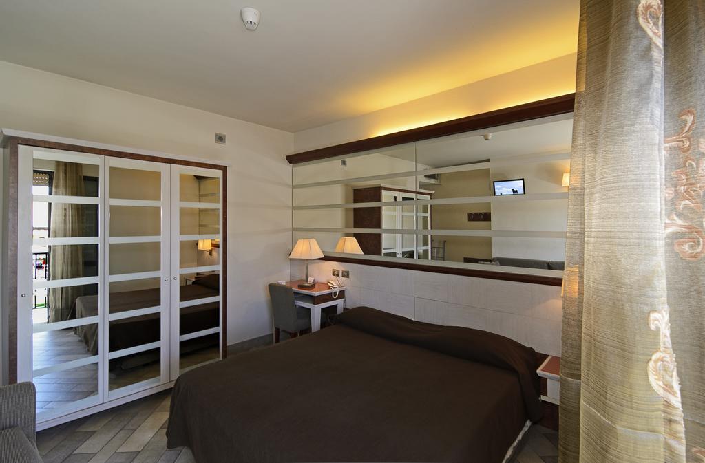 וירג'יו Hotel Eden מראה חיצוני תמונה