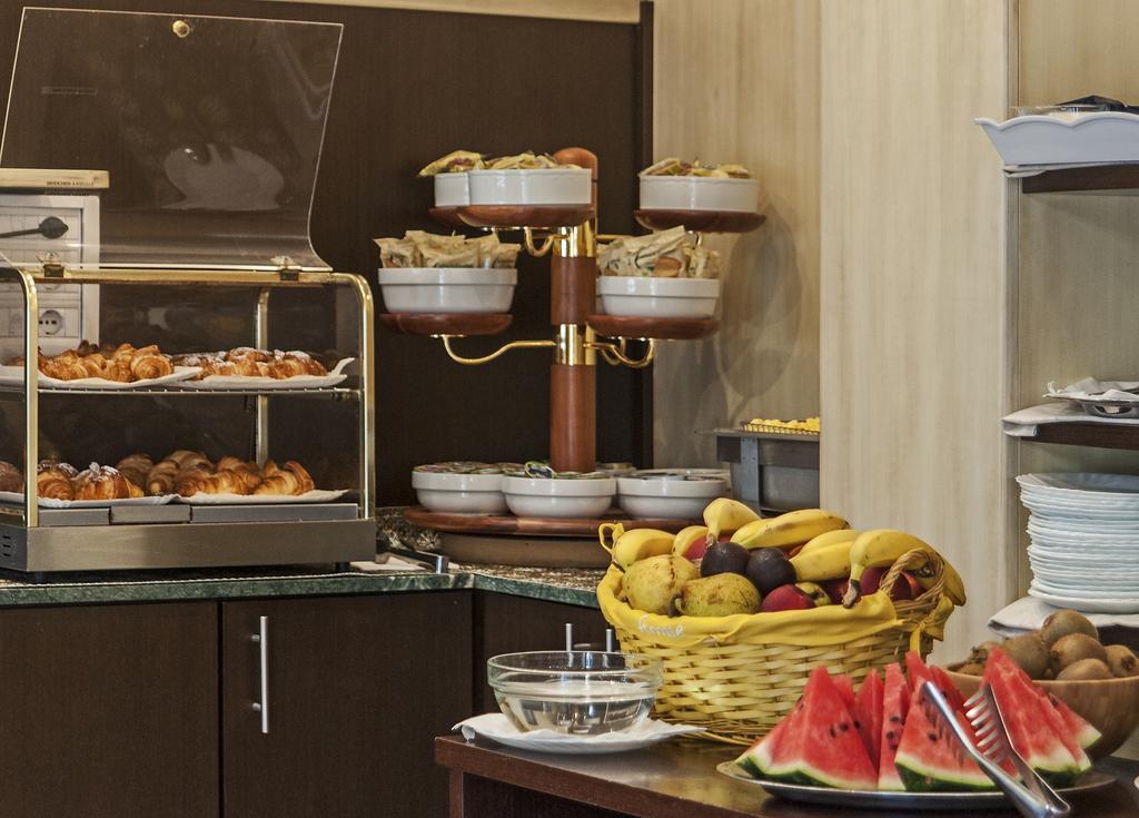 וירג'יו Hotel Eden מראה חיצוני תמונה