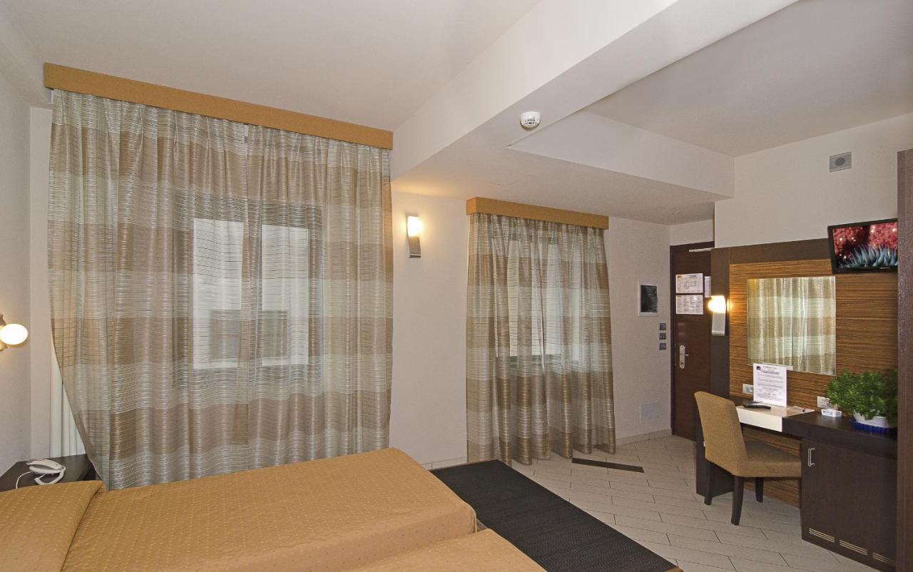 וירג'יו Hotel Eden מראה חיצוני תמונה